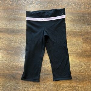 GAP Black Capri Leggings with Light Pink Waistband